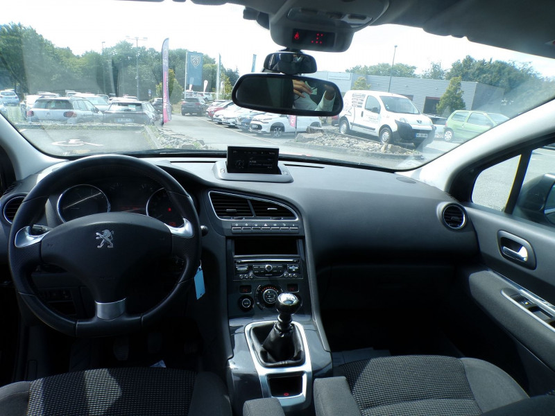 Photo 9 de l'offre de PEUGEOT 5008 1.6 BLUEHDI 120CH ALLURE S&S 7PL à 11900€ chez Mézière Automobiles