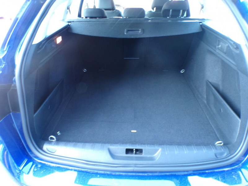 Photo 5 de l'offre de PEUGEOT 308 SW 1.2 PURETECH 130CH E6.C S&S ALLURE 6CV à 14990€ chez Mézière Automobiles