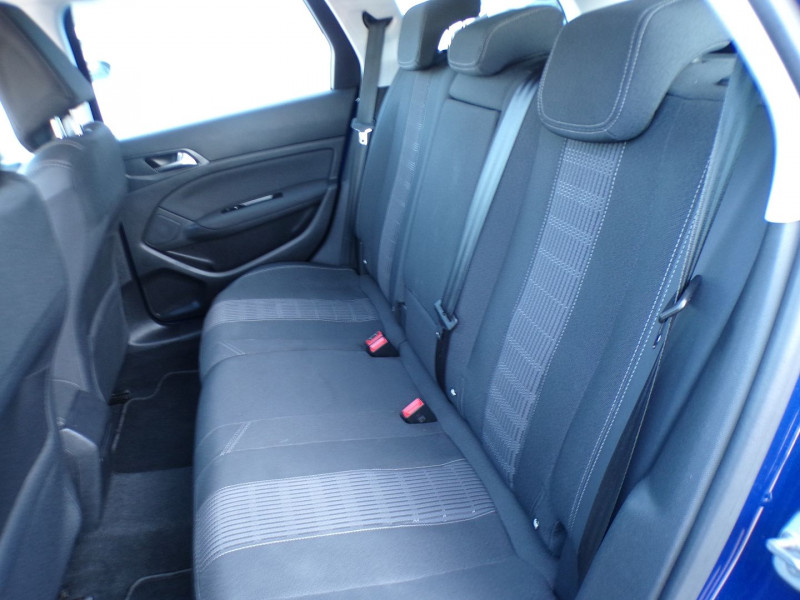 Photo 7 de l'offre de PEUGEOT 308 SW 1.2 PURETECH 130CH E6.C S&S ALLURE 6CV à 14990€ chez Mézière Automobiles