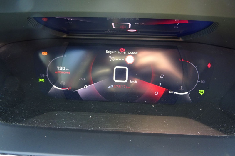 Photo 9 de l'offre de PEUGEOT 2008 1.2 PURETECH 130CH S&S ALLURE à 16990€ chez Mézière Automobiles