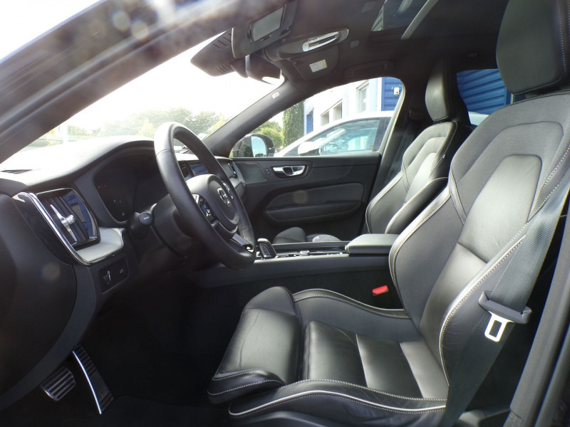 Photo 5 de l'offre de VOLVO XC60 B4 ADBLUE 197CH R-DESIGN GEARTRONIC à 39990€ chez Mézière Automobiles