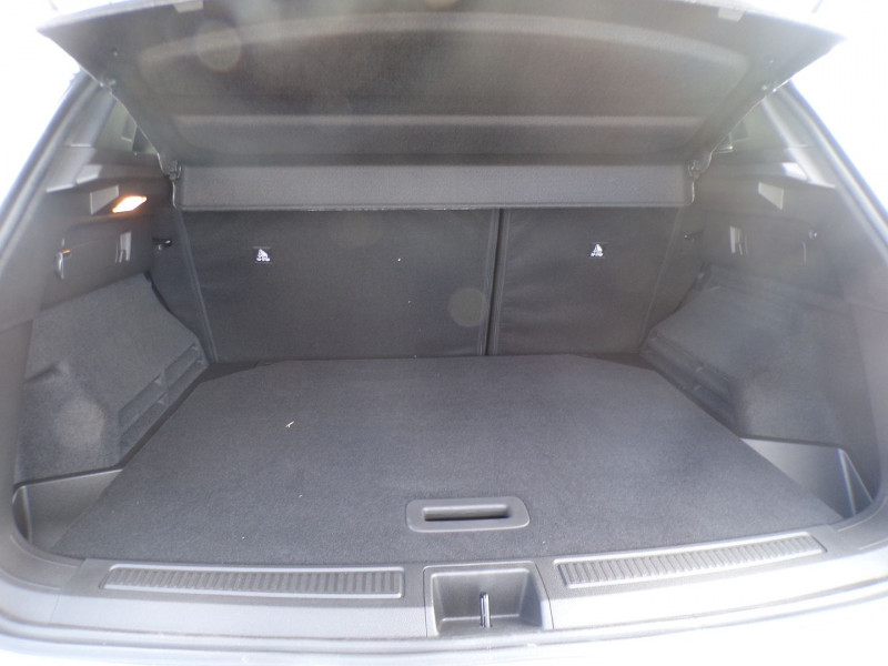 Photo 10 de l'offre de RENAULT AUSTRAL 1.2 E-TECH FULL HYBRID 200CH TECHNO ESPRIT ALPINE - 24 à 35990€ chez Mézière Automobiles