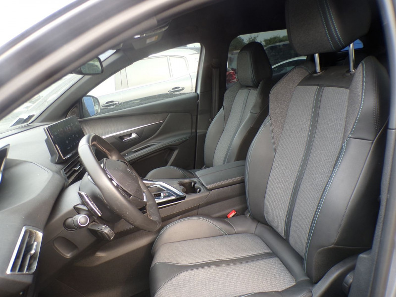 Photo 6 de l'offre de PEUGEOT 3008 1.5 BLUEHDI 130CH S&S ALLURE PACK EAT8 à 28990€ chez Mézière Automobiles