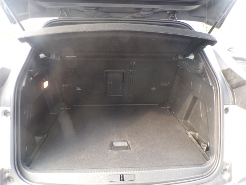 Photo 5 de l'offre de PEUGEOT 3008 1.5 BLUEHDI 130CH S&S ALLURE PACK EAT8 à 28990€ chez Mézière Automobiles