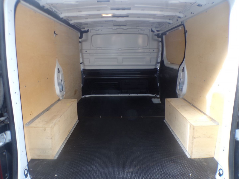 Photo 5 de l'offre de RENAULT TRAFIC III FG L1H1 3T 2.0 BLUE DCI 130CH GRAND CONFORT à 25000€ chez Mézière Automobiles