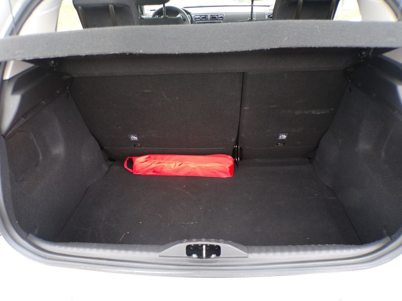 Photo 5 de l'offre de CITROEN C3 1.5 BLUEHDI 100CH S&S C-SERIES E6.D à 17990€ chez Mézière Automobiles