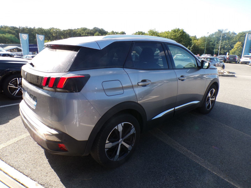 Photo 3 de l'offre de PEUGEOT 3008 1.5 BLUEHDI 130CH E6.C ALLURE S&S EAT8 à 17990€ chez Mézière Automobiles