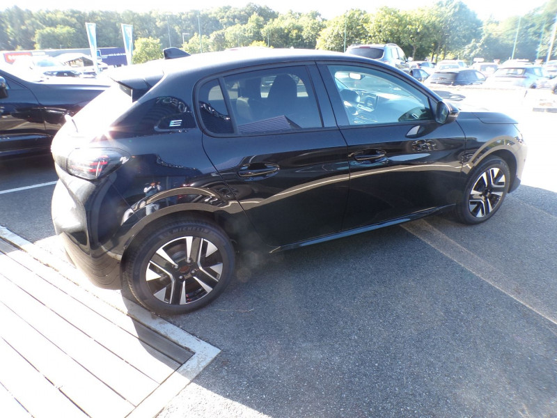 Photo 3 de l'offre de PEUGEOT 208 E-208 136CH ALLURE à 26990€ chez Mézière Automobiles
