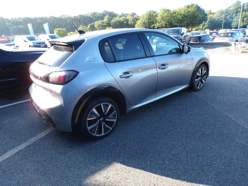 Photo 3 de l'offre de PEUGEOT 208 1.5 BLUEHDI 100CH S&S GT à 17990€ chez Mézière Automobiles