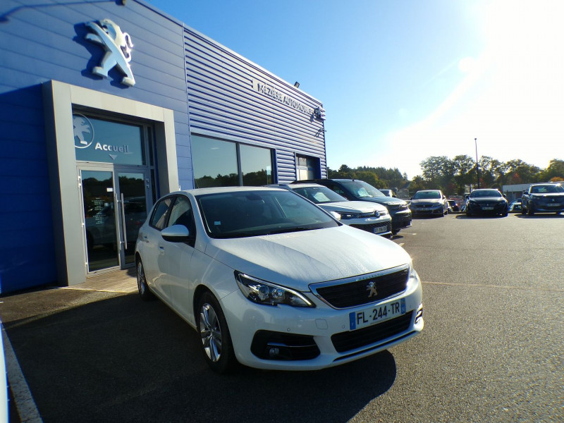Photo 2 de l'offre de PEUGEOT 308 1.5 BLUEHDI 100CH E6.C S&S STYLE à 13490€ chez Mézière Automobiles