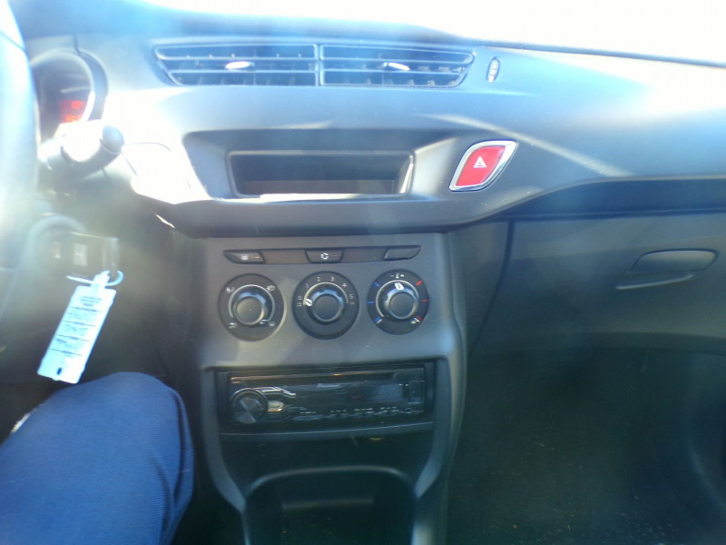 Photo 8 de l'offre de CITROEN C3 PURETECH 68 ATTRACTION à 10700€ chez Mézière Automobiles