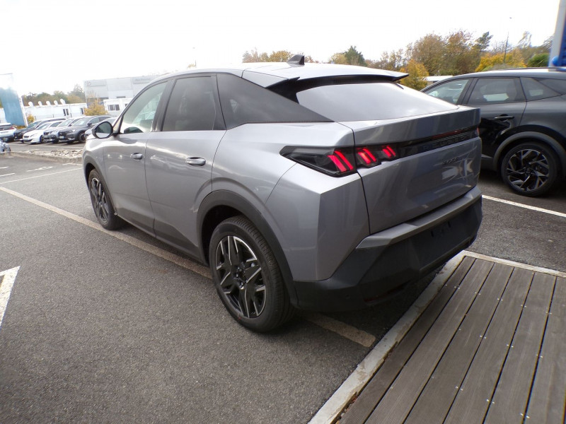 Photo 4 de l'offre de PEUGEOT 3008 1.2 HYBRID 145CH ALLURE E-DCS6 à 31990€ chez Mézière Automobiles