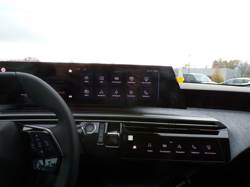 Photo 9 de l'offre de PEUGEOT 3008 1.2 HYBRID 145CH ALLURE E-DCS6 à 31990€ chez Mézière Automobiles