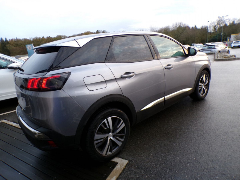 Photo 3 de l'offre de PEUGEOT 3008 1.5 BLUEHDI 130CH S&S ALLURE PACK EAT8 à 28990€ chez Mézière Automobiles