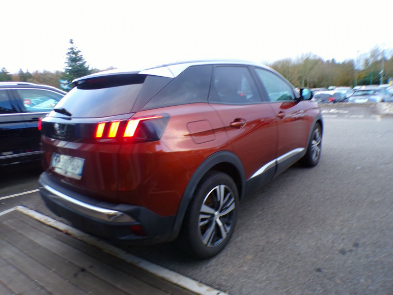 Photo 3 de l'offre de PEUGEOT 3008 1.5 BLUEHDI 130CH E6.C ALLURE S&S à 14990€ chez Mézière Automobiles