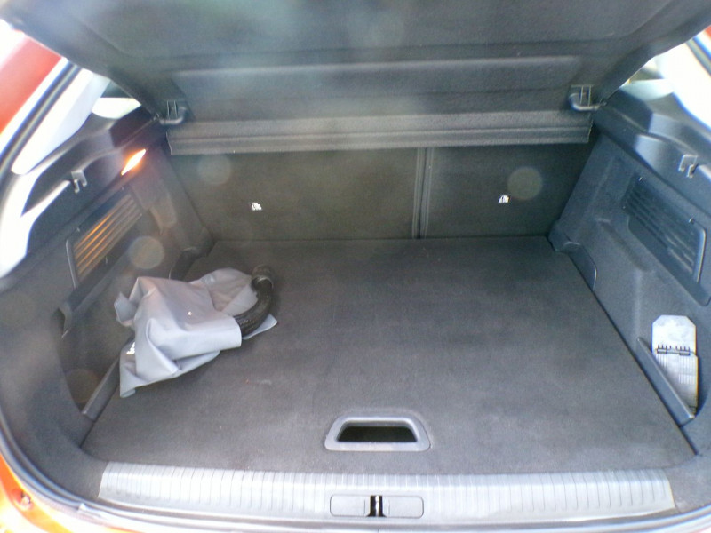 Photo 5 de l'offre de CITROEN C4 BLUEHDI 130CH S&S SHINE PACK EAT8 à 14490€ chez Mézière Automobiles