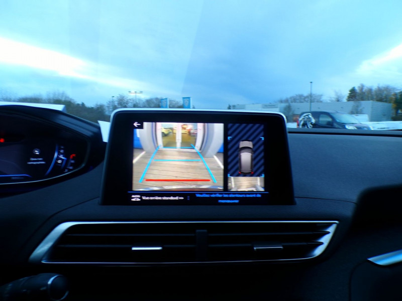 Photo 7 de l'offre de PEUGEOT 3008 1.5 BLUEHDI 130CH E6.C ALLURE S&S à 14990€ chez Mézière Automobiles