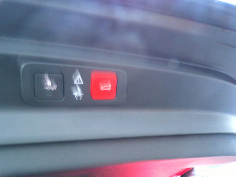 Photo 6 de l'offre de PEUGEOT 5008 1.5 BLUEHDI 130CH E6.C GT LINE S&S à 17990€ chez Mézière Automobiles