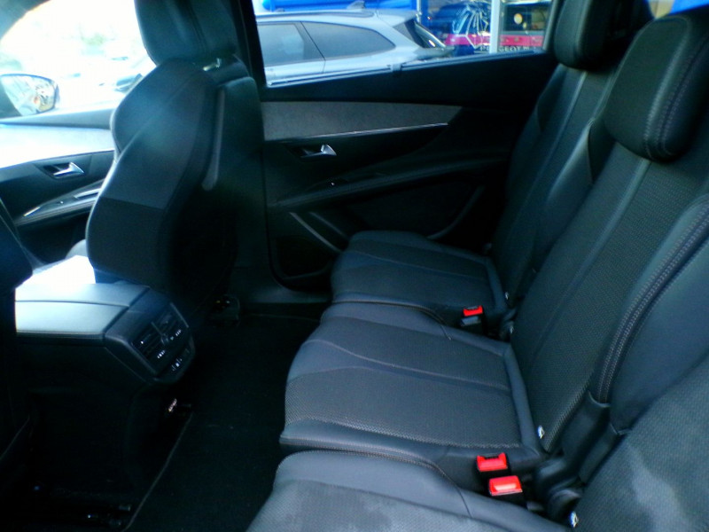Photo 6 de l'offre de PEUGEOT 5008 1.5 BLUEHDI 130CH S&S GT EAT8 à 31000€ chez Mézière Automobiles