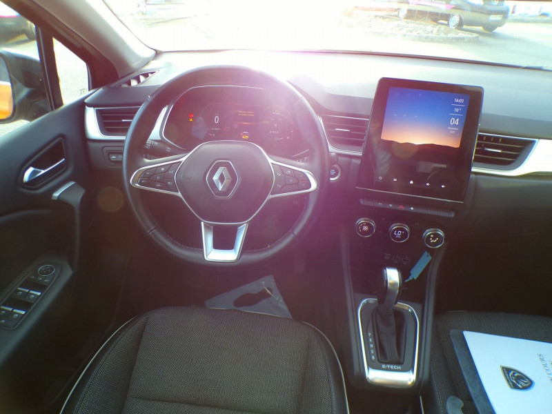 Photo 7 de l'offre de RENAULT CAPTUR II 1.6 E-TECH HYBRIDE RECHARGEABLE 160CH INTENS -21 à 22990€ chez Mézière Automobiles
