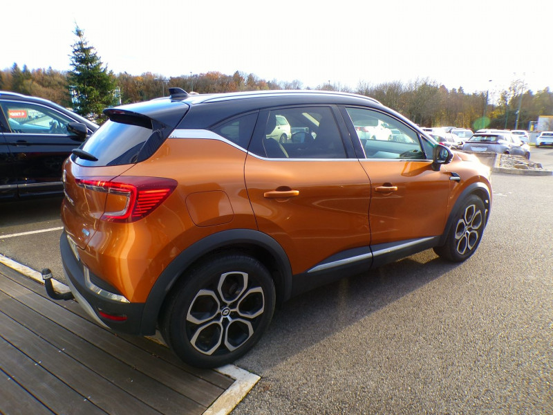 Photo 3 de l'offre de RENAULT CAPTUR II 1.6 E-TECH HYBRIDE RECHARGEABLE 160CH INTENS -21 à 22990€ chez Mézière Automobiles