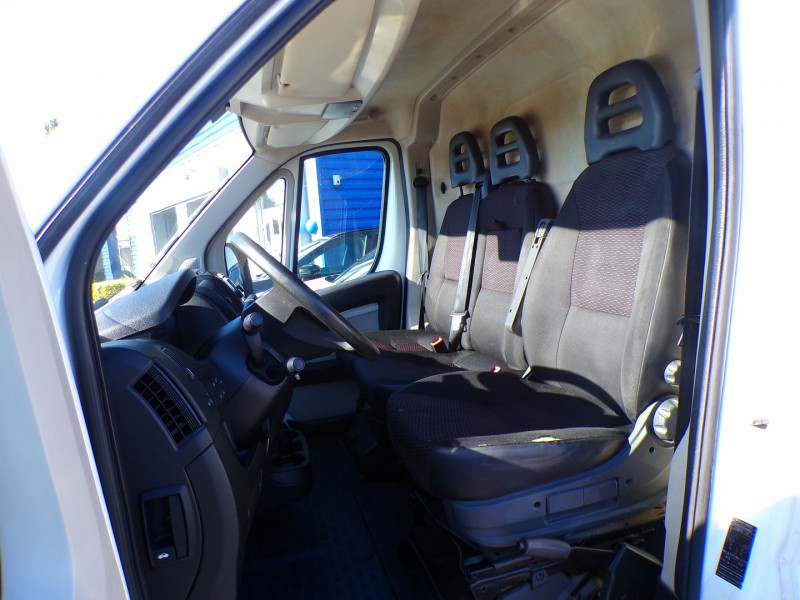 Photo 7 de l'offre de PEUGEOT BOXER FG 330 L2H2 2.0 BLUEHDI 130 S&S PREMIUM PACK à 13990€ chez Mézière Automobiles