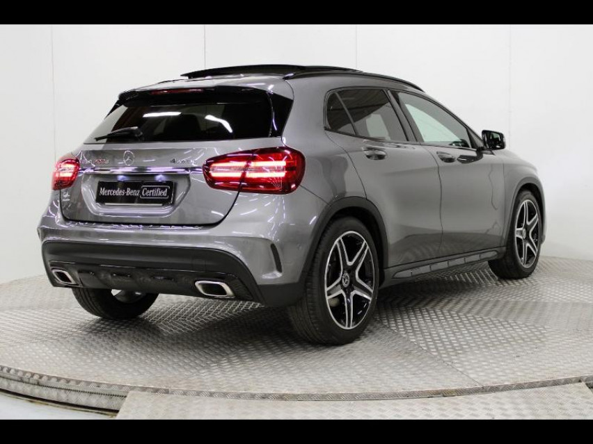 Mercedes-Benz Classe GLA 200 d 136ch Fascination 4Matic 7G-DCT Euro6c occasion à Valenton - GGE