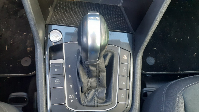 Photo 15 de l'offre de VOLKSWAGEN TIGUAN 1.5 TSI EVO 150CH BLACK R-LINE DSG7 EURO6DT à 28490€ chez Sevestre Automobiles Nantes