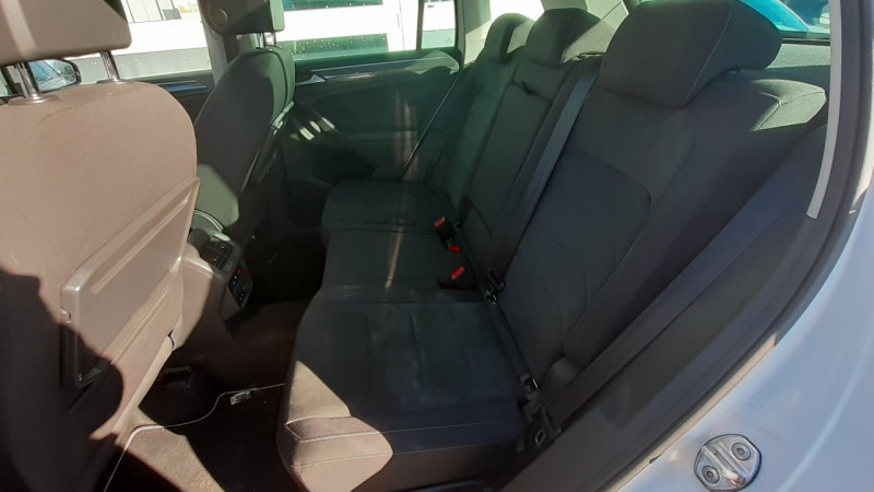 Photo 7 de l'offre de VOLKSWAGEN TIGUAN 1.5 TSI EVO 150CH BLACK R-LINE DSG7 EURO6DT à 28490€ chez Sevestre Automobiles Nantes