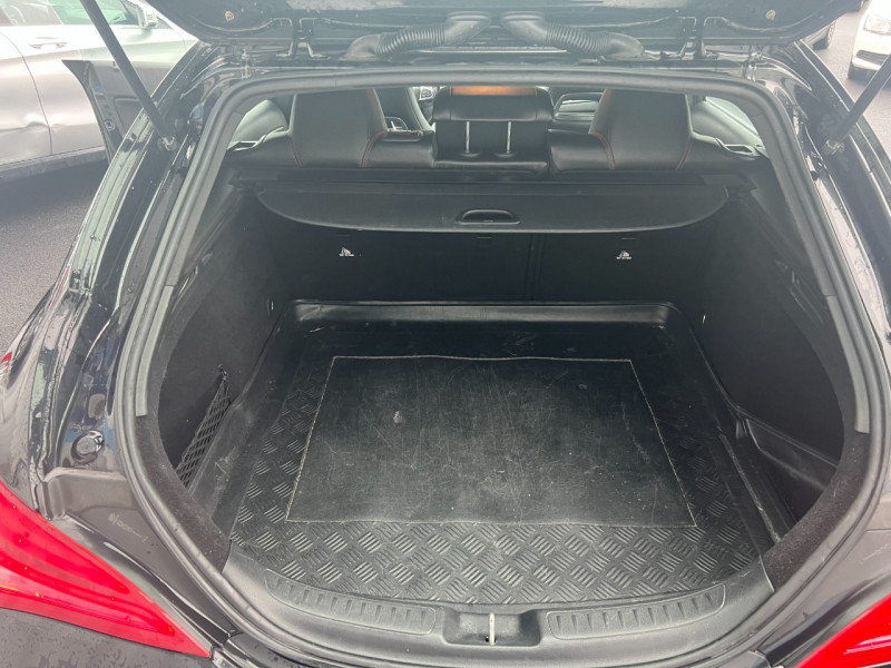 Photo 7 de l'offre de MERCEDES-BENZ CLA SHOOTING BRAKE 250 FASCINATION 7G-DCT à 23490€ chez Sevestre Automobiles Nantes