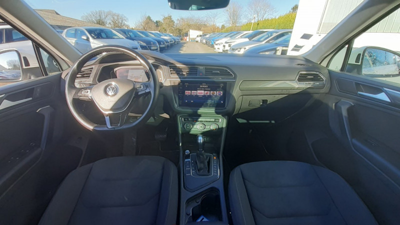Photo 8 de l'offre de VOLKSWAGEN TIGUAN 1.5 TSI EVO 150CH BLACK R-LINE DSG7 EURO6DT à 28490€ chez Sevestre Automobiles Nantes