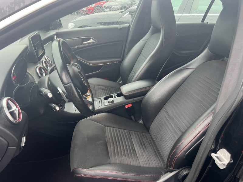 Photo 5 de l'offre de MERCEDES-BENZ CLA SHOOTING BRAKE 250 FASCINATION 7G-DCT à 23490€ chez Sevestre Automobiles Nantes