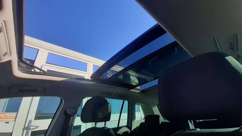 Photo 19 de l'offre de VOLKSWAGEN TIGUAN 1.5 TSI EVO 150CH BLACK R-LINE DSG7 EURO6DT à 28490€ chez Sevestre Automobiles Nantes