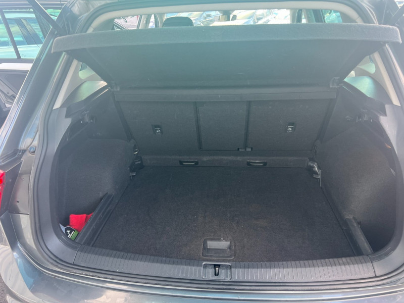 Photo 7 de l'offre de VOLKSWAGEN TIGUAN 2.0 TDI 150CH CONFORTLINE BUSINESS DSG7 à 16990€ chez Sevestre Automobiles Nantes
