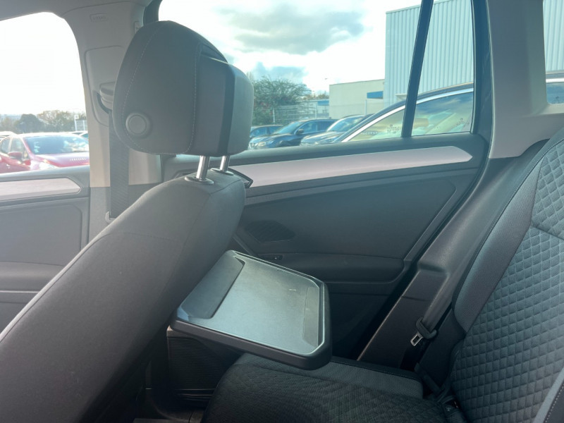 Photo 9 de l'offre de VOLKSWAGEN TIGUAN 2.0 TDI 150CH CONFORTLINE BUSINESS DSG7 à 16990€ chez Sevestre Automobiles Nantes