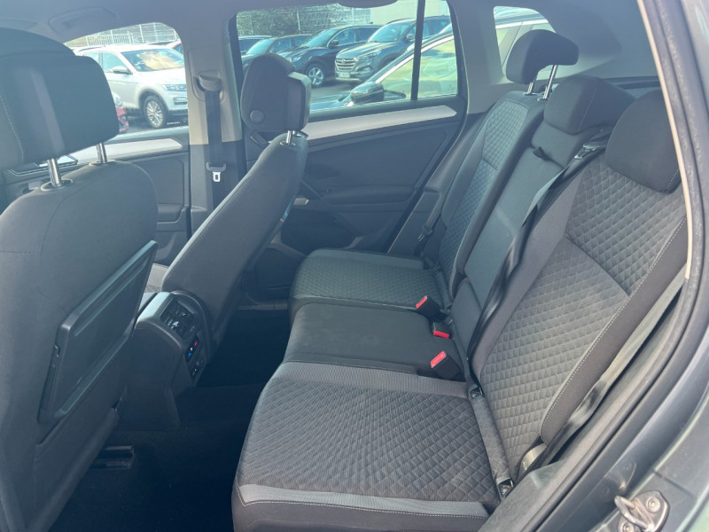 Photo 6 de l'offre de VOLKSWAGEN TIGUAN 2.0 TDI 150CH CONFORTLINE BUSINESS DSG7 à 16990€ chez Sevestre Automobiles Nantes