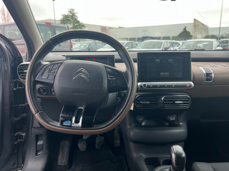 Photo 8 de l'offre de CITROEN C4 CACTUS PURETECH 82 SHINE à 8490€ chez Sevestre Automobiles Nantes