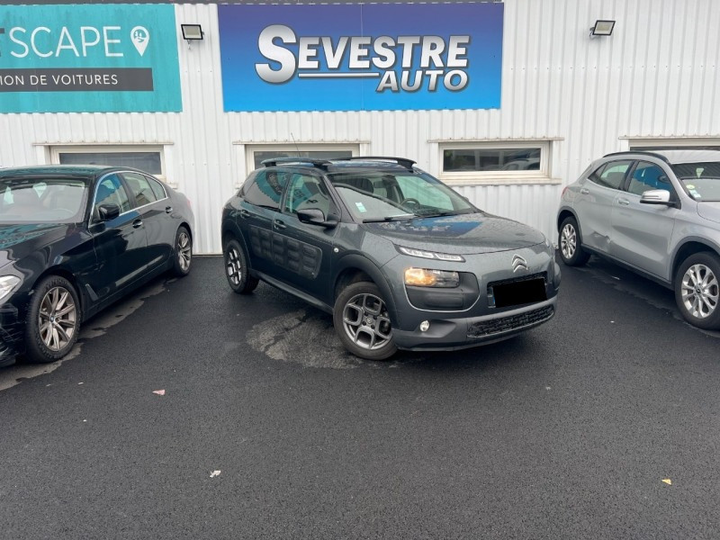 Photo 2 de l'offre de CITROEN C4 CACTUS PURETECH 82 SHINE à 8490€ chez Sevestre Automobiles Nantes