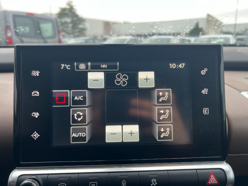 Photo 10 de l'offre de CITROEN C4 CACTUS PURETECH 82 SHINE à 8490€ chez Sevestre Automobiles Nantes