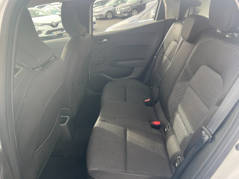 Photo 6 de l'offre de RENAULT CLIO V 1.0 TCE 100CH ZEN à 11990€ chez Sevestre Automobiles Nantes