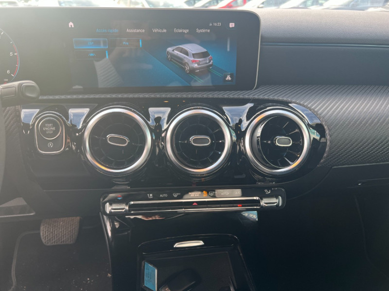 Photo 15 de l'offre de MERCEDES-BENZ CLASSE A BERLINE 180 D 116CH STYLE LINE 7G-DCT à 23990€ chez Sevestre Automobiles Nantes
