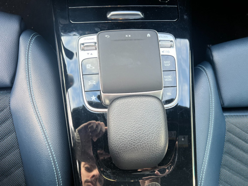 Photo 17 de l'offre de MERCEDES-BENZ CLASSE A BERLINE 180 D 116CH STYLE LINE 7G-DCT à 23990€ chez Sevestre Automobiles Nantes