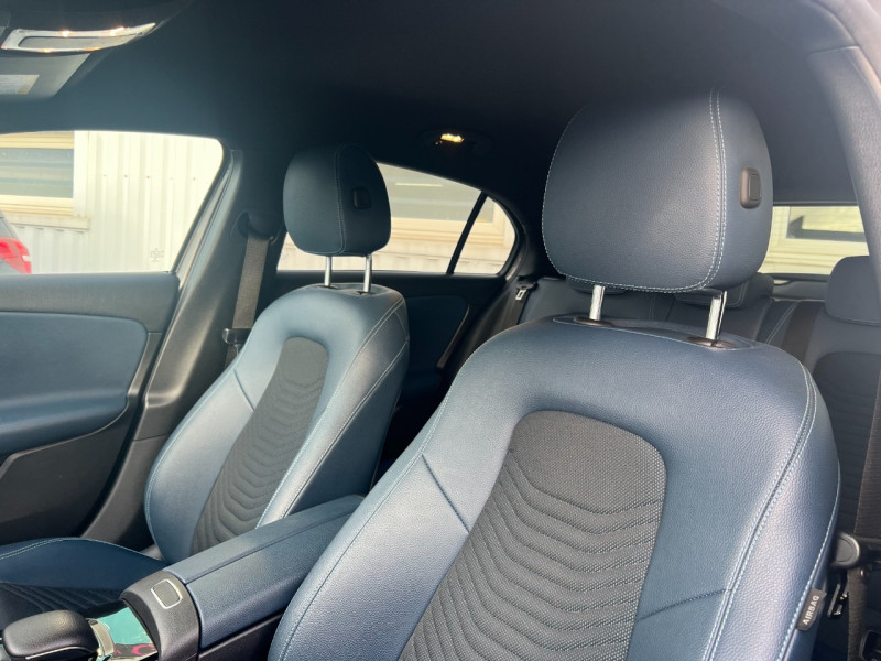 Photo 20 de l'offre de MERCEDES-BENZ CLASSE A BERLINE 180 D 116CH STYLE LINE 7G-DCT à 23990€ chez Sevestre Automobiles Nantes
