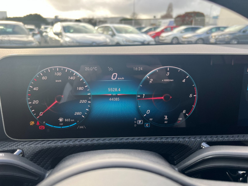 Photo 19 de l'offre de MERCEDES-BENZ CLASSE A BERLINE 180 D 116CH STYLE LINE 7G-DCT à 23990€ chez Sevestre Automobiles Nantes