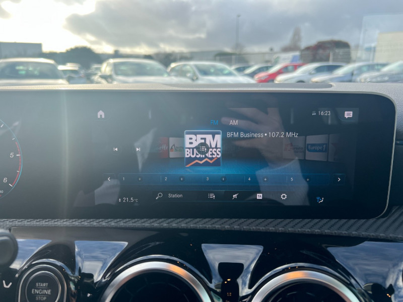 Photo 11 de l'offre de MERCEDES-BENZ CLASSE A BERLINE 180 D 116CH STYLE LINE 7G-DCT à 23990€ chez Sevestre Automobiles Nantes