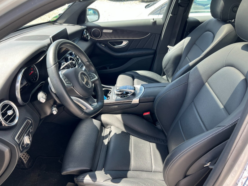 Photo 5 de l'offre de MERCEDES-BENZ GLC COUPE 300 245CH SPORTLINE 4MATIC 9G-TRONIC AMG FASCINATION à 42990€ chez Sevestre Automobiles Nantes