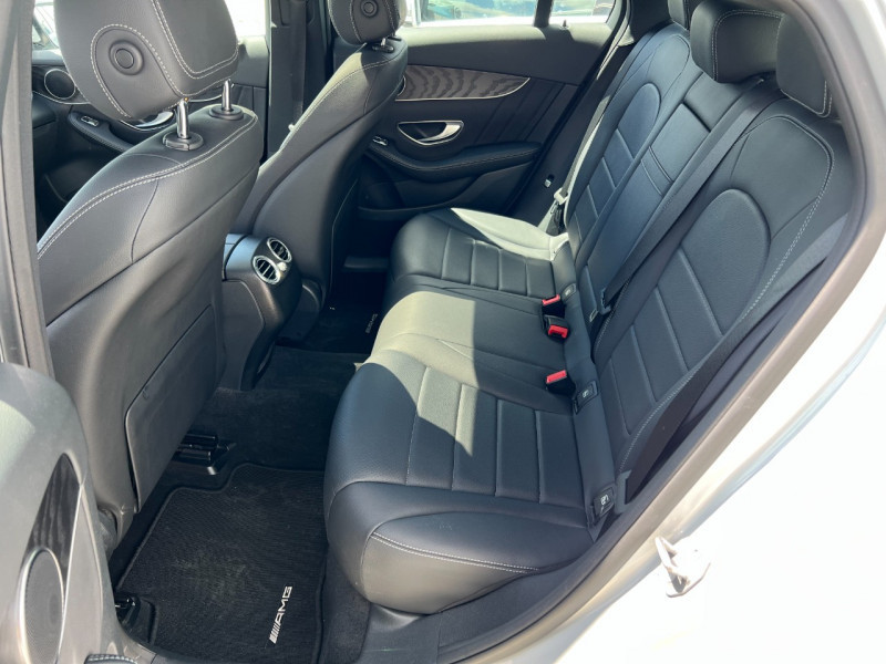 Photo 6 de l'offre de MERCEDES-BENZ GLC COUPE 300 245CH SPORTLINE 4MATIC 9G-TRONIC AMG FASCINATION à 42990€ chez Sevestre Automobiles Nantes