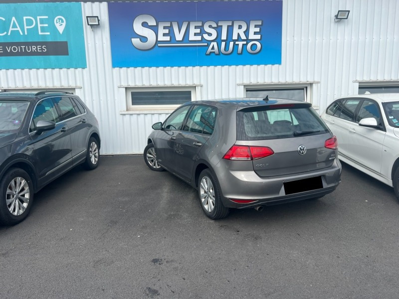 Photo 3 de l'offre de VOLKSWAGEN GOLF VII 1.6 TDI 110CH BLUEMOTION TECHNOLOGY FAP CONFORTLINE BUSINESS DSG7 5P à 12990€ chez Sevestre Automobiles Nantes