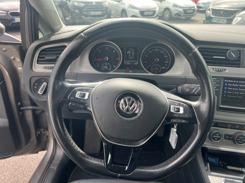 Photo 9 de l'offre de VOLKSWAGEN GOLF VII 1.6 TDI 110CH BLUEMOTION TECHNOLOGY FAP CONFORTLINE BUSINESS DSG7 5P à 12990€ chez Sevestre Automobiles Nantes