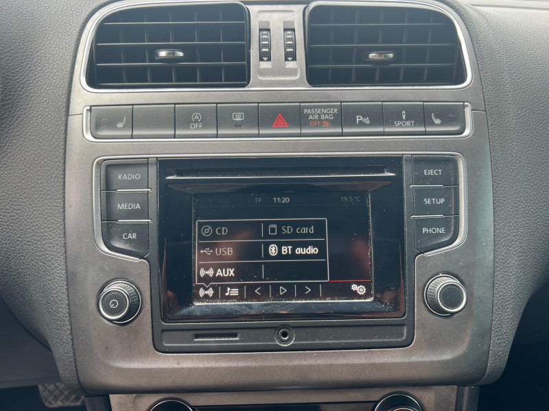 Photo 11 de l'offre de VOLKSWAGEN POLO 1.2 TSI 110CH BLUEMOTION TECHNOLOGY R LINE 5P à 13490€ chez Sevestre Automobiles Nantes